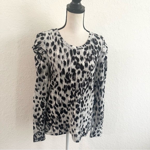 LOFT Gray Black Animal Print Puff Sleeve Top Size Medium NEW Business Work - Picture 3 of 7